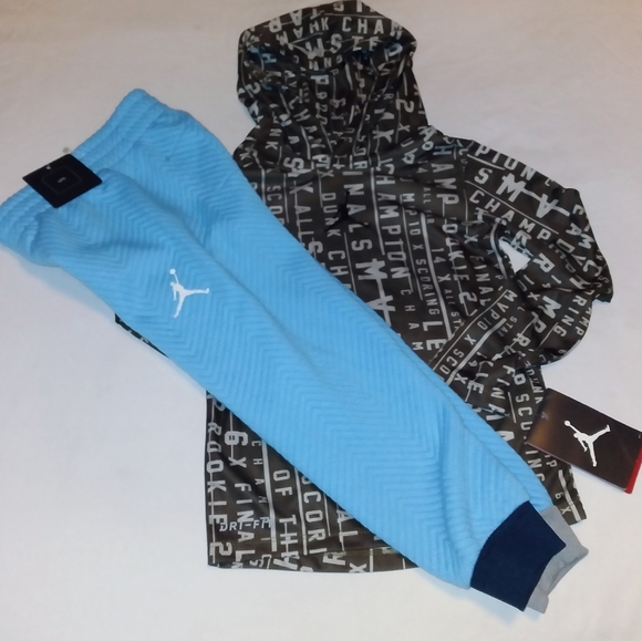 Jordan Other - Jordan Boys Toddlers 2pc Jogger Set With Hoodie